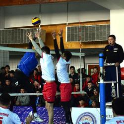 EREM Кыргызстандын волейбол боюнча чемпионатында биринчи турду утуп алды