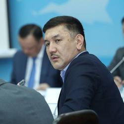 ЖК депутаты Төрөбай Зулпукаров, “Биримдик” партиясынын ичиндеги “интригалар” тууралуу айтты
